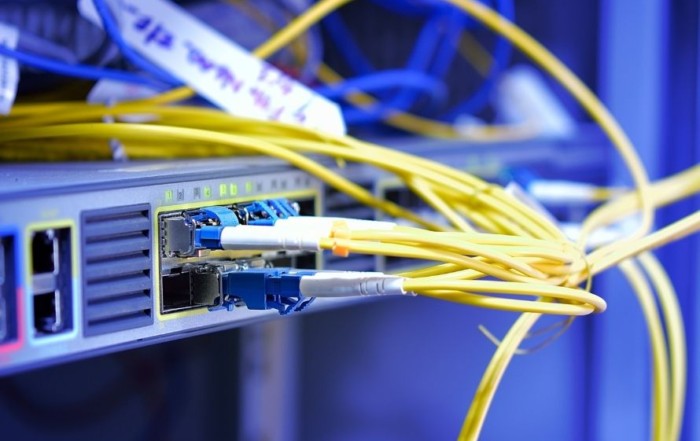 Conexiones por Fibra Óptica